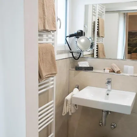 Hotel Landgasthof Zur Erholung 2*