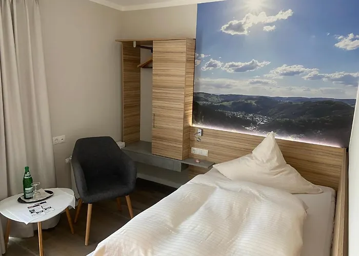 蓝哥祖尔荣酒店 2* Breitscheid (Rhineland-Palatinate)